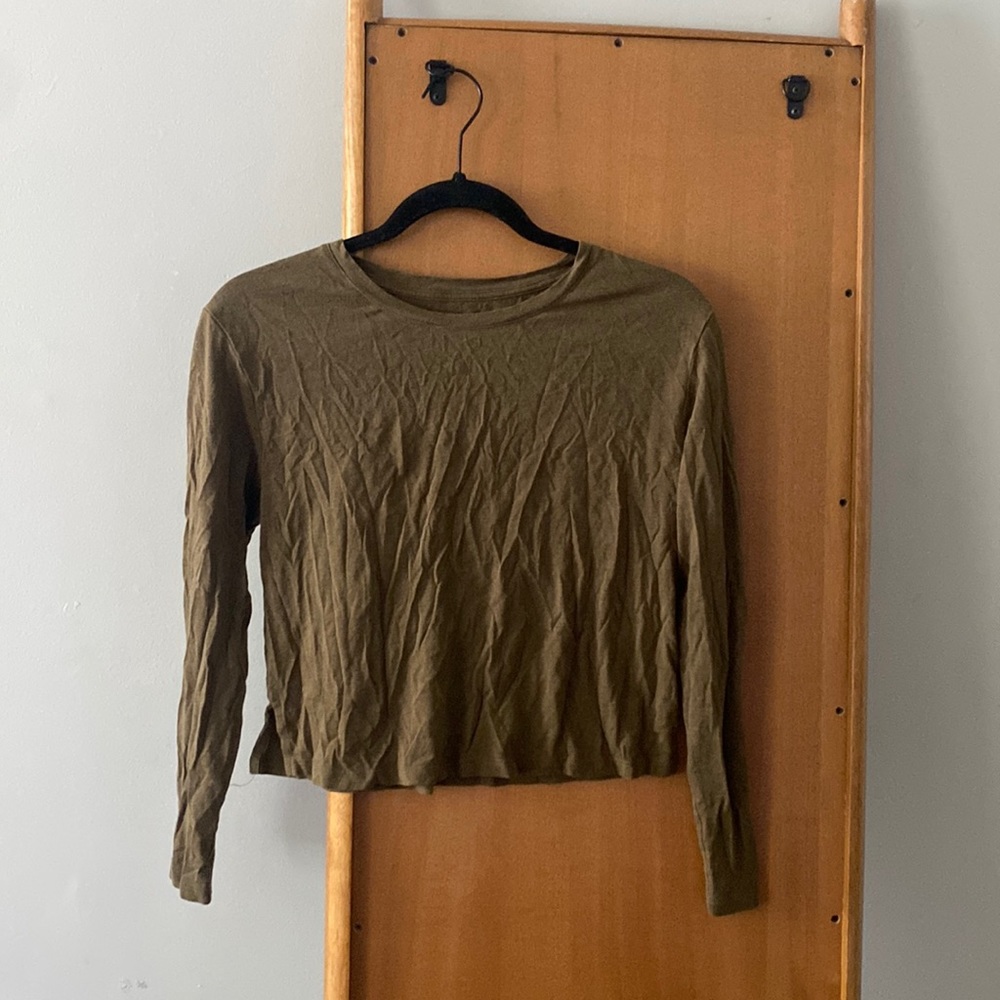 GIRLFRIEND COLLECTIVE OLIVE LONG SLEEVE CROP TOP XS